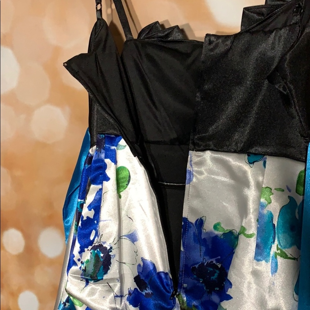 BCX  Dress - Picture 3 of 7